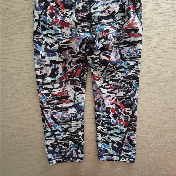 lululemon athletica Leggings - Picture 5 of 7